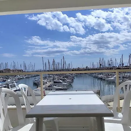 La Terrasse Des Mats Apartment